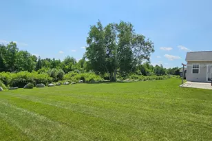 8 Meadow Dr, Waterville, ME 04901 - Photo 2