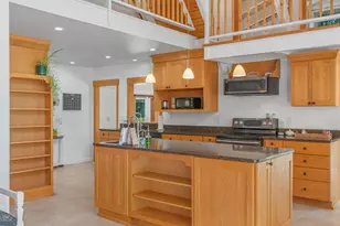 6 Robinson Dr, Rockport, ME 04856 - Photo 2