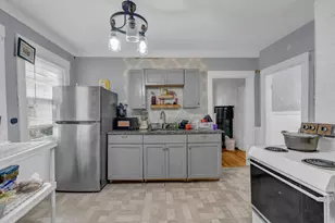 10 Deane St, Portland, ME 04102 - Photo 24