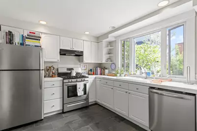 27 Pine Street #7, Portland, ME 04102 - Photo 18