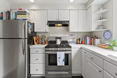 27 Pine Street #7, Portland, ME 04102 - Photo 6