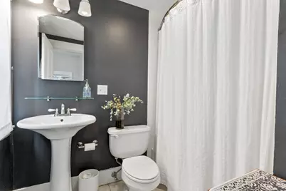 27 Pine Street #7, Portland, ME 04102 - Photo 4