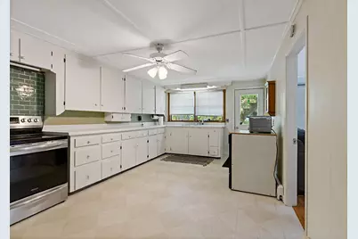 8 Paul Avenue, Waterville, ME 04901 - Photo 16