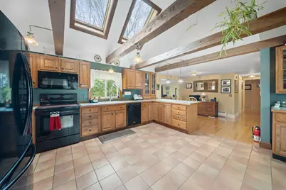 7 Ruth Avenue, Hampden, ME 04444 - Photo 4