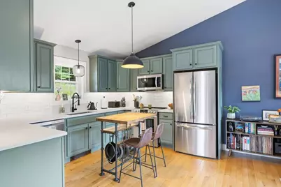 531 Auburn Street, Portland, ME 04103 - Photo 12