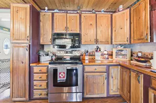 28 Silver St, Mars Hill, ME 04758 - Photo 10