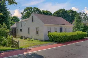 13 Green St, Topsham, ME 04086 - Photo 2