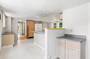 13 Green St, Topsham, ME 04086 - Photo 8