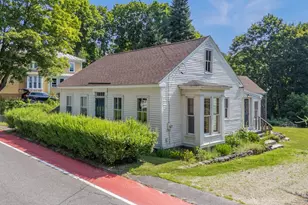 13 Green St, Topsham, ME 04086 - Photo 1