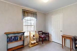 37 Village Dr, Lewiston, ME 04240 - Photo 12