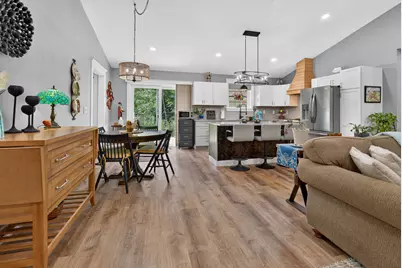 520 Bog Road, Hermon, ME 04401 - Photo 4