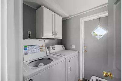 9 Long Avenue, Clinton, ME 04927 - Photo 6