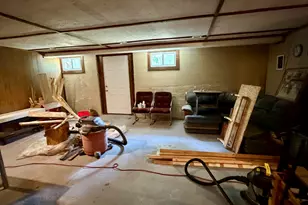 14 Howard St, Mexico, ME 04257 - Photo 16