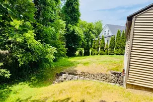 14 Howard St, Mexico, ME 04257 - Photo 4