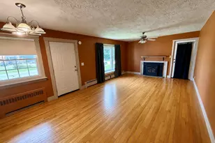 14 Howard St, Mexico, ME 04257 - Photo 6