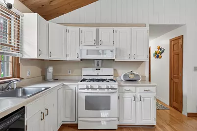 16 Highland Avenue, York, ME 03909 - Photo 10