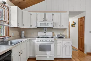 16 Highland Ave, York, ME 03909 - Photo 10