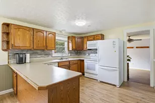 11 Miller St, Sanford, ME 04073 - Photo 2