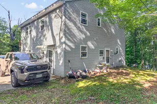 22 Spring St, Gardiner, ME 04345 - Photo 8