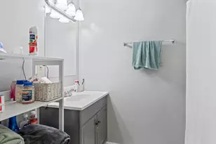 22 Spring St, Gardiner, ME 04345 - Photo 26