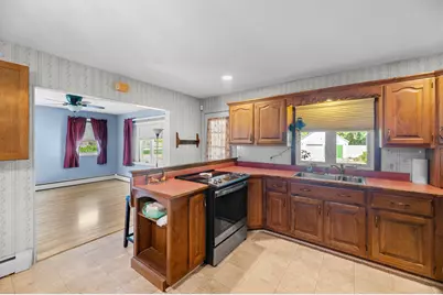 66 Rideout Avenue, Lewiston, ME 04240 - Photo 10