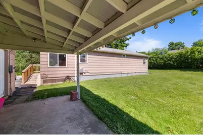 66 Rideout Avenue, Lewiston, ME 04240 - Photo 18