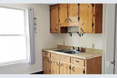 123/127 Washington Street, Rumford, ME 04276 - Photo 8