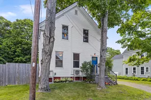 7 Autumn St, Lisbon, ME 04252 - Photo 2