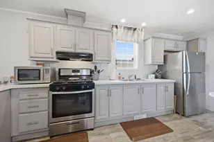 52 Oxbow Dr, Lewiston, ME 04240 - Photo 4