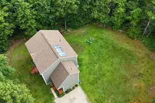 141 Bradbury St, Lewiston, ME 04240 - Photo 2