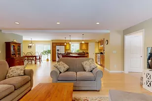 141 Bradbury St, Lewiston, ME 04240 - Photo 22