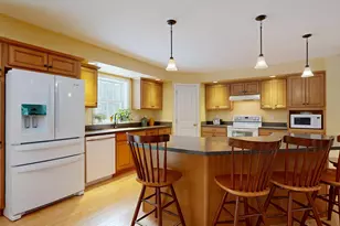 141 Bradbury St, Lewiston, ME 04240 - Photo 16