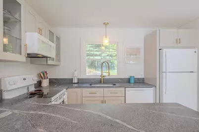 687 Sunshine Road, Deer Isle, ME 04627 - Photo 12