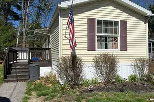 10 Mayflower Dr, Old Orchard Beach, ME 04064 - Photo 2