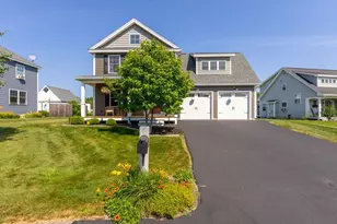 16 Cumberland Ln, Gorham, ME 04038 - Photo 2