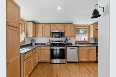 35 Ray Street, Biddeford, ME 04005 - Photo 8