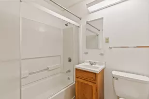 236 Congress Cir, Topsham, ME 04086 - Photo 18