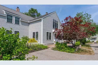 9 Benjamin Hubbard Lane #9, Kennebunk, ME 04043 - Photo 2