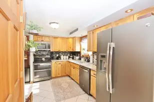 2025 Glenwood Ave, Hermon, ME 04401 - Photo 12