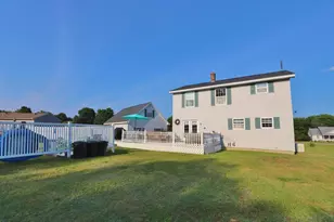 2025 Glenwood Ave, Hermon, ME 04401 - Photo 6