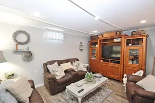 2025 Glenwood Ave, Hermon, ME 04401 - Photo 30