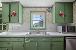 157 Old Rd, Eliot, ME 03903 - Photo 10