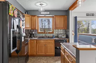 1653 Augusta Rd, Bowdoin, ME 04287 - Photo 18