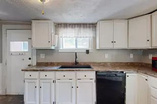 403 Summer St, Auburn, ME 04210 - Photo 6