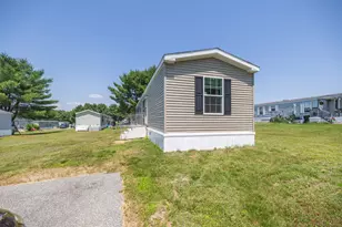 3 Tirrell Ave, Mechanic Falls, ME 04256 - Photo 2