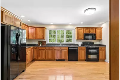 51 Oldfield Road, Yarmouth, ME 04096 - Photo 4