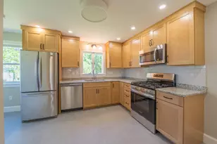 83 Capisic St, Portland, ME 04102 - Photo 14