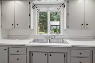 25 Roger St, Lewiston, ME 04240 - Photo 10