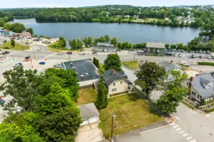 36 Vernon St, Auburn, ME 04210 - Photo 2