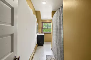 36 Vernon St, Auburn, ME 04210 - Photo 30